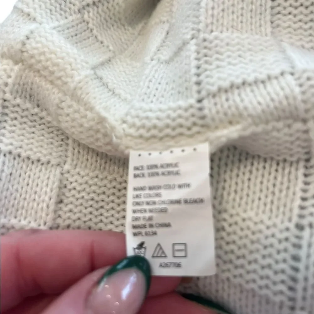 Muk Luks Fair Isle Knit Infinity Scarf & Wrist Warmers Nordic Winter Cream Gray